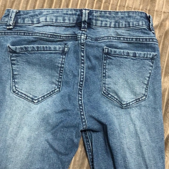 Ripped patched jeans - Picture 4 of 4